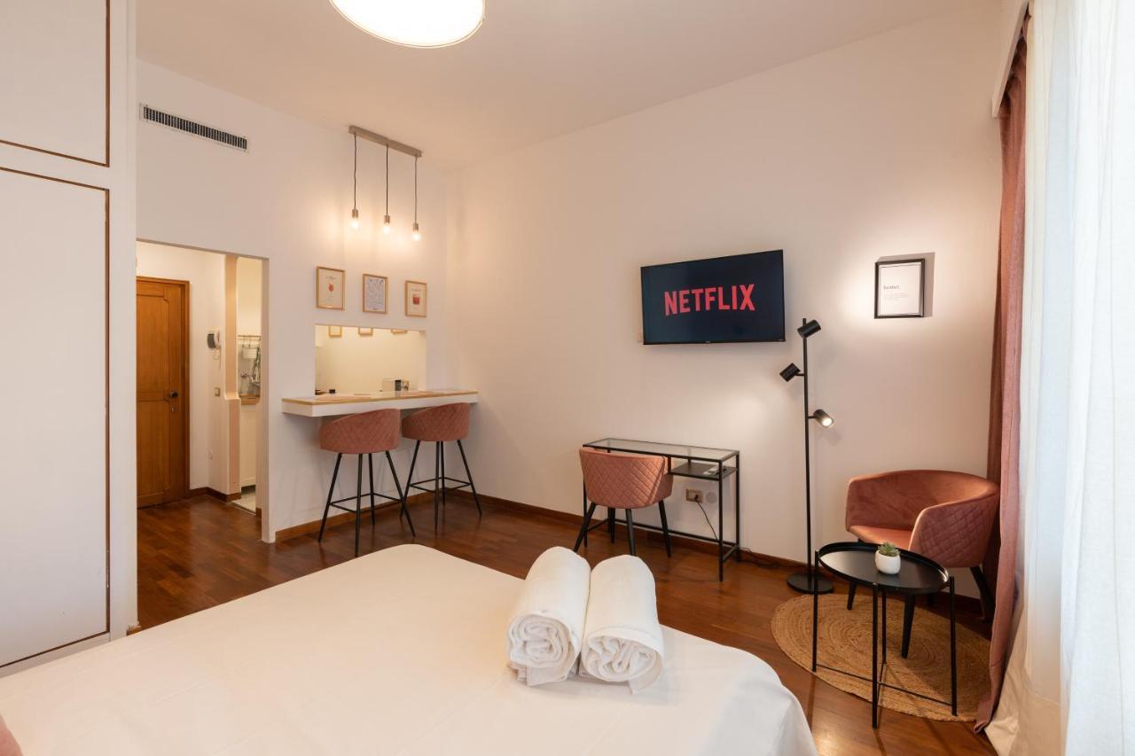 Amalia'S House, Cozy Studio Apartment In Brera Milano Ngoại thất bức ảnh